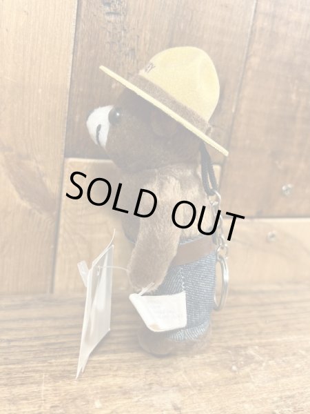 ビンテージのスモーキーベアのキーホルダー