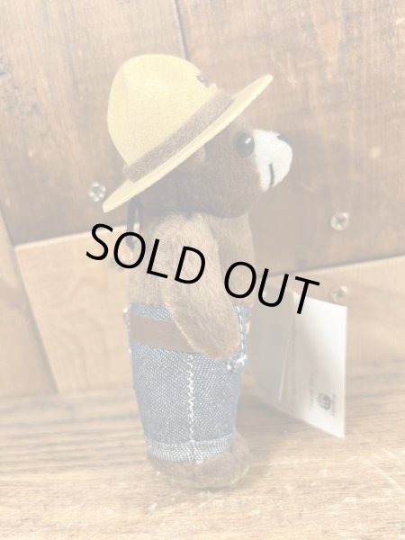 90年代頃のスモーキーベアのヴィンテージのぬいぐるみ