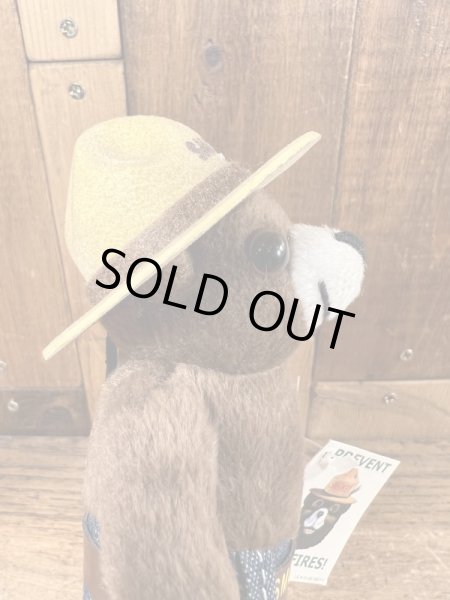 90年代頃のスモーキーベアのヴィンテージのぬいぐるみ