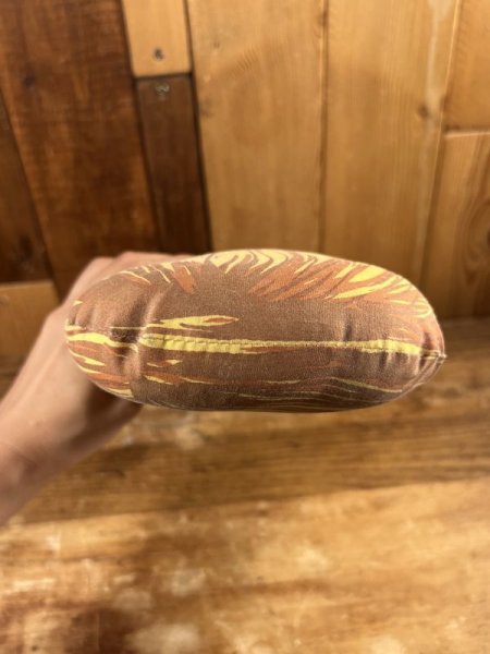 Eat-It-Allのアドバタイジングキャラクターのビンテージのピロードール