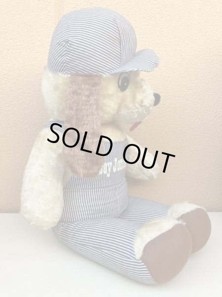 ヒッコリーストライプの服を着たビンテージの犬のビッ