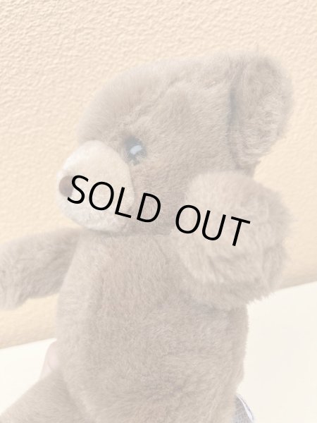 80年代の茶色のくまのぬいぐるみ