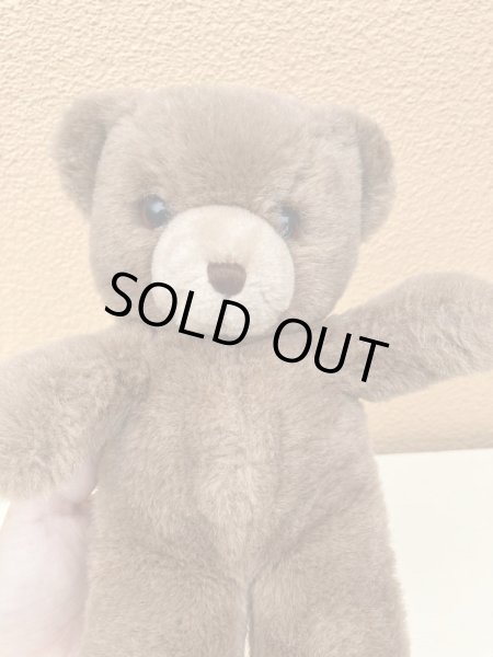 80年代の茶色のくまのぬいぐるみ