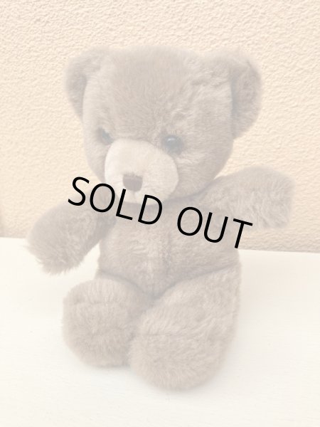 80年代の茶色のくまのぬいぐるみ