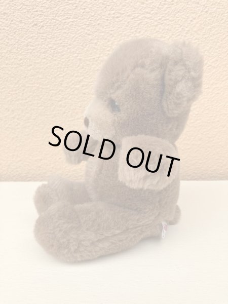 80年代の茶色のくまのぬいぐるみ