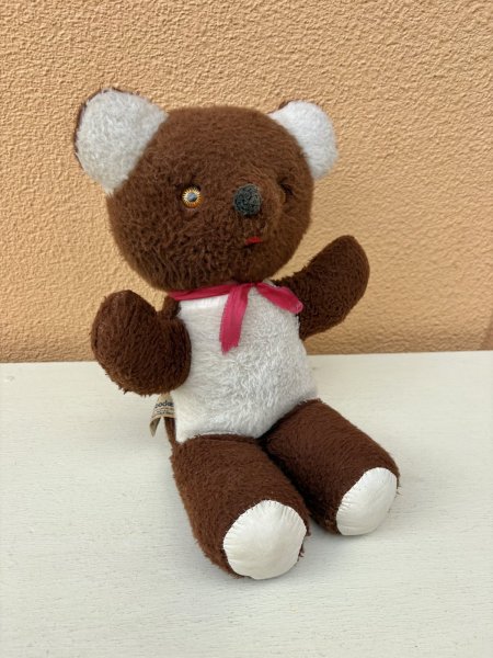 古いビンテージのテディベアのぬいぐるみ