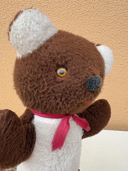 古いビンテージのテディベアのぬいぐるみ