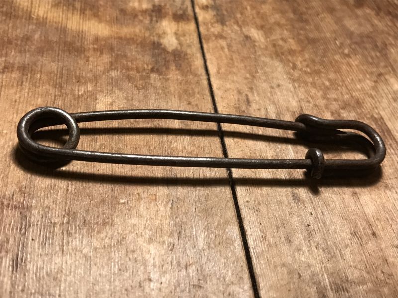 Antique Laundry Pin ビンテージ クリーニングピン ランドリーピン 安全ピン アンティーク ヴィンテージ vintage - STIMPY(Vintage Collectible Toys)スティンピー(ビンテージ コレクタブル トイズ) Antique Laundry Pin ビンテージ クリーニングピン ランドリーピン 安全ピン アンティーク ヴィンテージ vintage - STIMPY(Vintage Collectible Toys)スティンピー(ビンテージ コレクタブル トイズ)