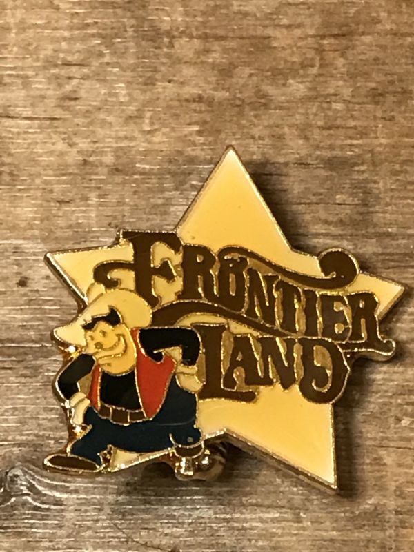 Disney Pete Frontier Land Enamel Pin Badge ピート ピンバッジ 80年代 ディズニー フロンティアランド バッチ ヴィンテージ Vintage Stimpy Vintage Collectible Toys スティンピー ビンテージ コレクタブル トイズ