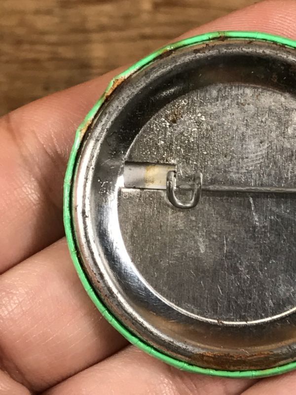新着セール 70sヴィンテージ 缶バッジ ブラックパンサー党 アンジェラ