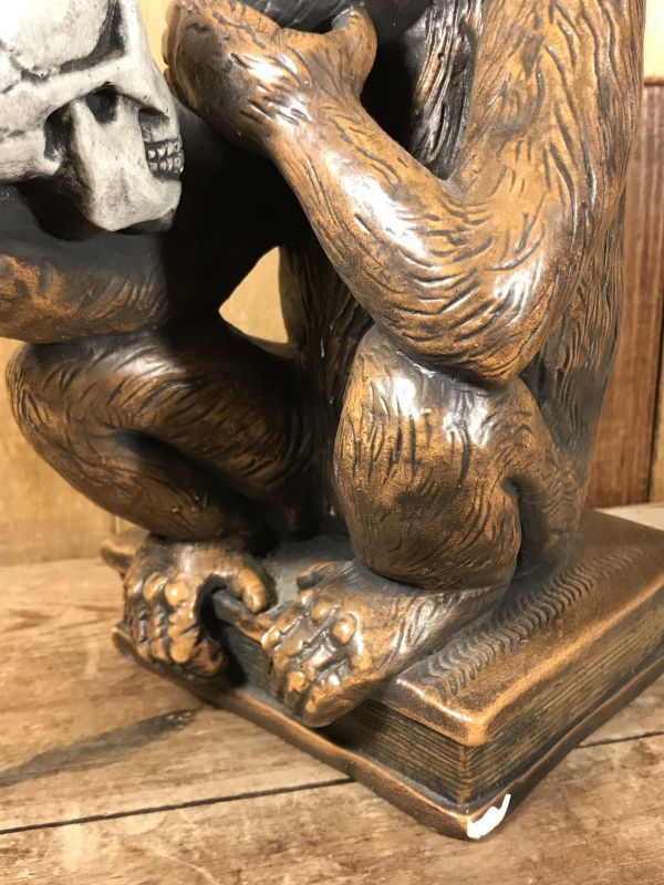 Darwin Monkey with Skull Statue ダーウィン ビンテージ スタチュー