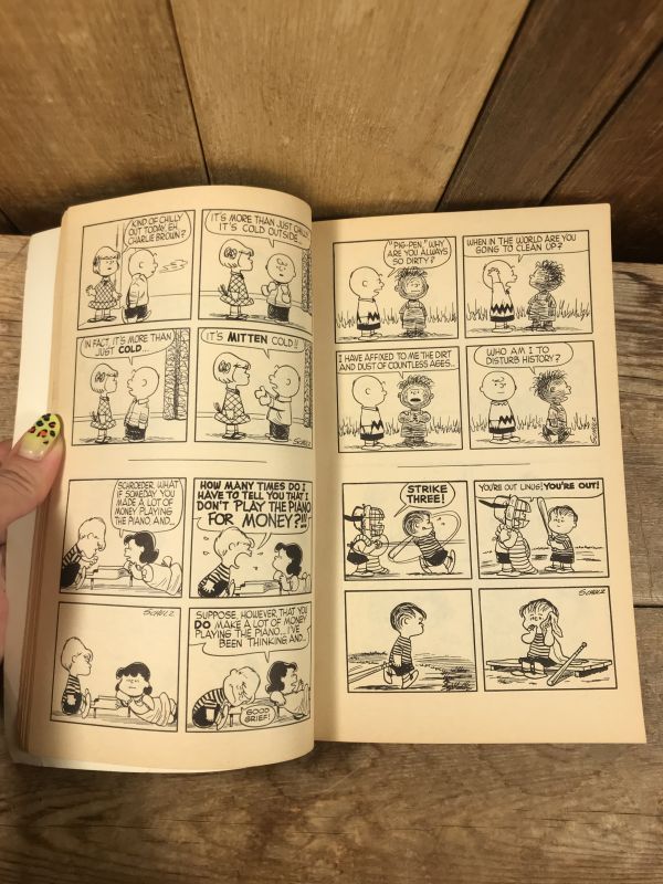Good Ol Charlie Brown A New Peanuts Book チャーリーブラウン ビンテージ コミック スヌーピー 漫画 60年代 Stimpy Vintage Collectible Toys スティンピー ビンテージ コレクタブル トイズ