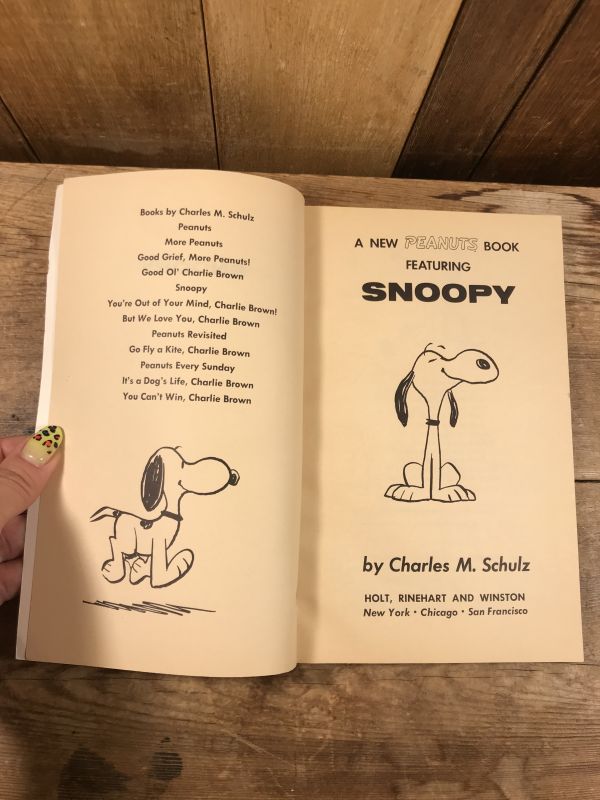 Featuring Snoopy A New Peanuts Book スヌーピー ビンテージ コミック ピーナッツ 漫画 60年代 Stimpy Vintage Collectible Toys スティンピー ビンテージ コレクタブル トイズ