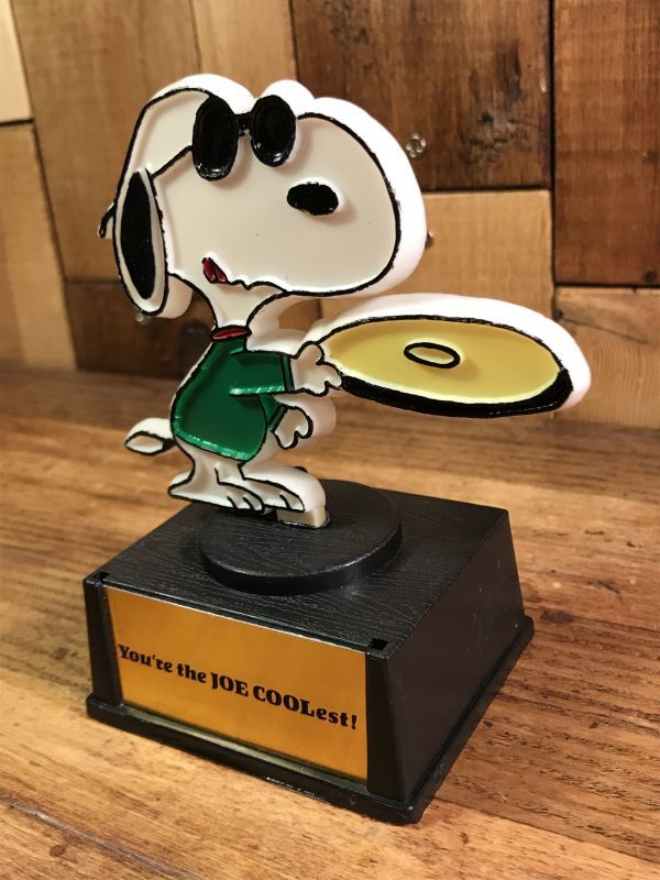 Aviva Snoopy “You're the Joe Coolest!” Trophy スヌーピー