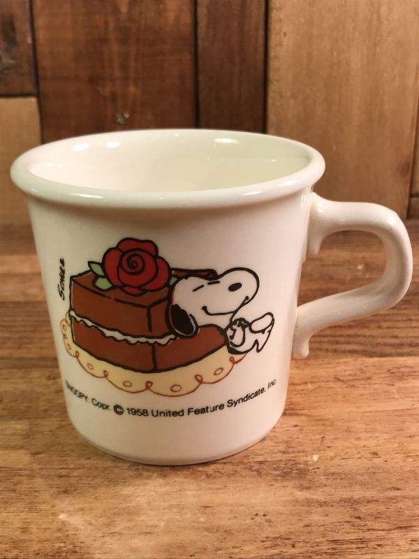 Peanuts Snoopy Chocolate Cake Ceramic Mug スヌーピー ビンテージ マグカップ チョコレートケーキ 70年代 Stimpy Vintage Collectible Toys スティンピー ビンテージ コレクタブル トイズ