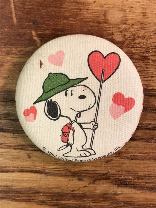 Peanuts Snoopy Heart Tin Badge スヌーピー ビンテージ 缶バッジ 80年代 Stimpy Vintage Collectible Toys スティンピー ビンテージ コレクタブル トイズ