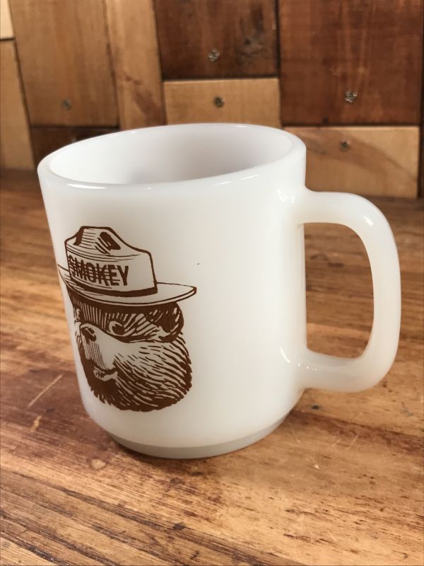 Glasbake “Smokey Bear” Milk Glass Mug スモーキーベア ビンテージ 