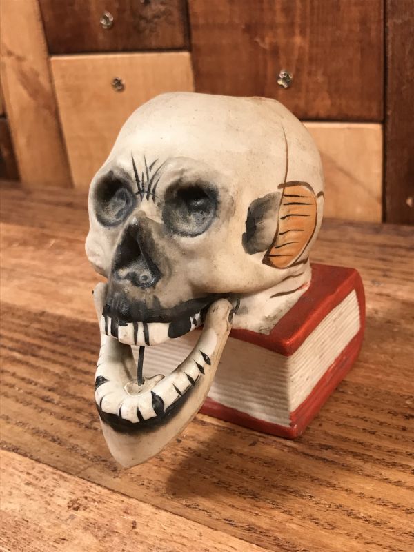 Skull On Book Nodder Ceramic Match Holder スカルオンブック