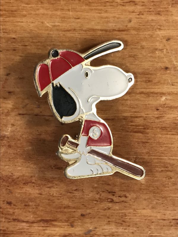 Snoopy Baseball Metal Pinback スヌーピー ビンテージ ピンバッジ ピンバッチ 70 80年代 Stimpy Vintage Collectible Toys スティンピー ビンテージ コレクタブル トイズ