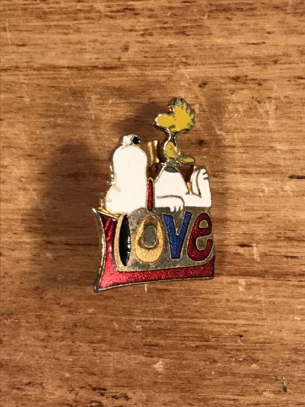 Aviva Snoopy & Woodstock “Love” Metal Pinback スヌーピー 