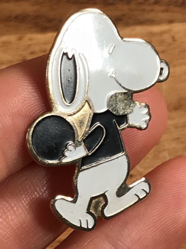 Snoopy Bowling Metal Pinback スヌーピー ビンテージ ピンバッジ ピンバッチ 70 80年代 Stimpy Vintage Collectible Toys スティンピー ビンテージ コレクタブル トイズ