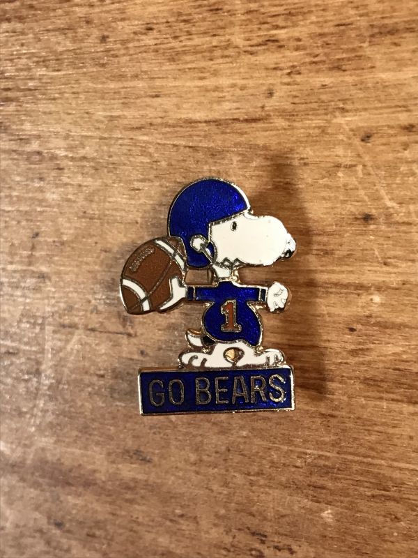 Aviva Snoopy American Football Go Bears Metal Pinback スヌーピー ビンテージ ピンバッジ ピンバッチ 70 80年代 Stimpy Vintage Collectible Toys スティンピー ビンテージ コレクタブル トイズ