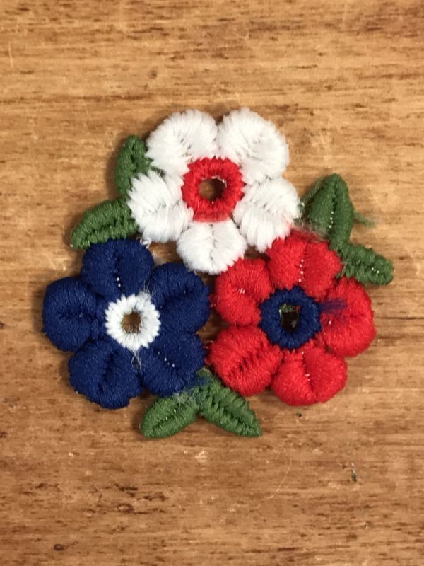 合馬公式アカウント カロチャ刺繍 ドイリー ヴィンテージ ハンガリー製カロチャ刺繍セット12