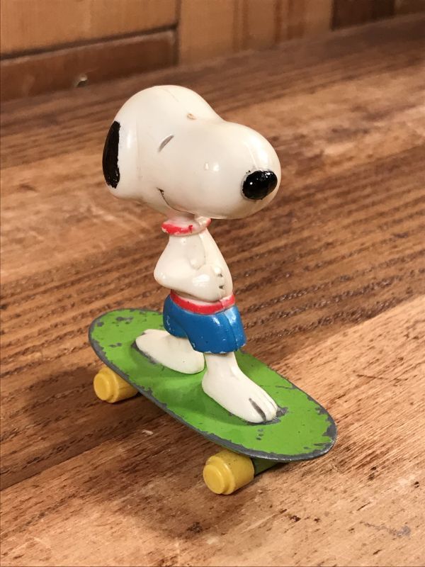 Aviva Peanuts Snoopy Skate N Surf Mini Die Cast Toy スヌーピー ビンテージ ダイキャストトイ スケボー 70年代 Animation Character アニメーション系キャラクター Snoopy Peanuts スヌーピー ピーナッツ 系 Stimpy Vintage Collectible Toys スティンピー