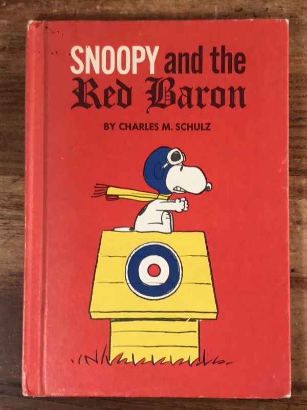 Peanuts “Snoopy and the Red Baron” Picture Book スヌーピー