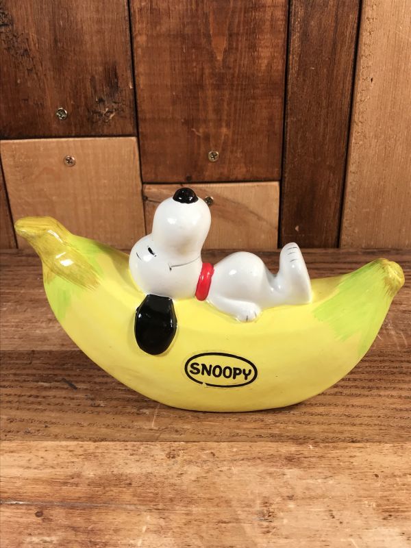 Peanuts Snoopy “Sleep On The Banana” Coin Bank スヌーピー