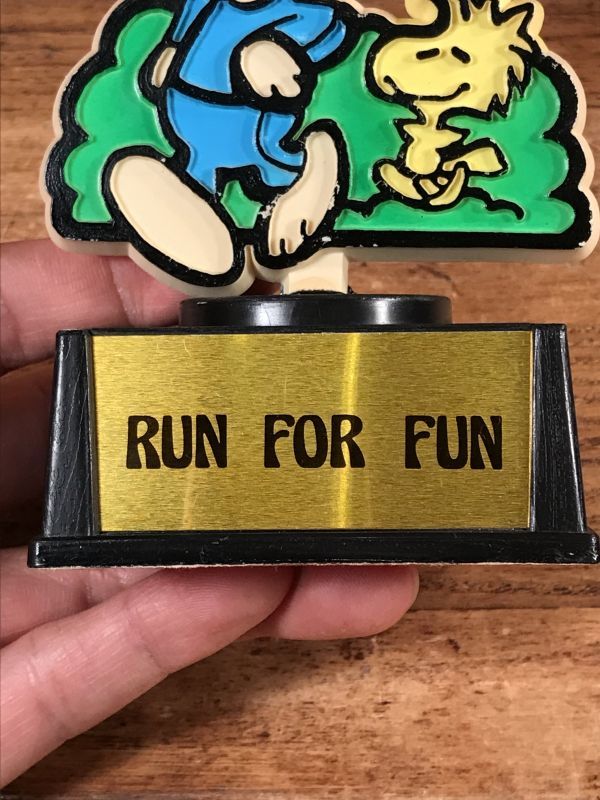 Aviva Peanuts Snoopy “Run For Fun” Trophy スヌーピー ビンテージ