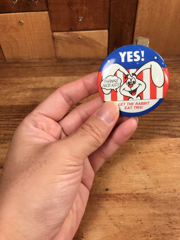 Trix Rabbit “Yes!” Tin Badge トリックスラビット ビンテージ